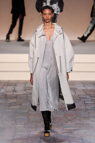 Look 45